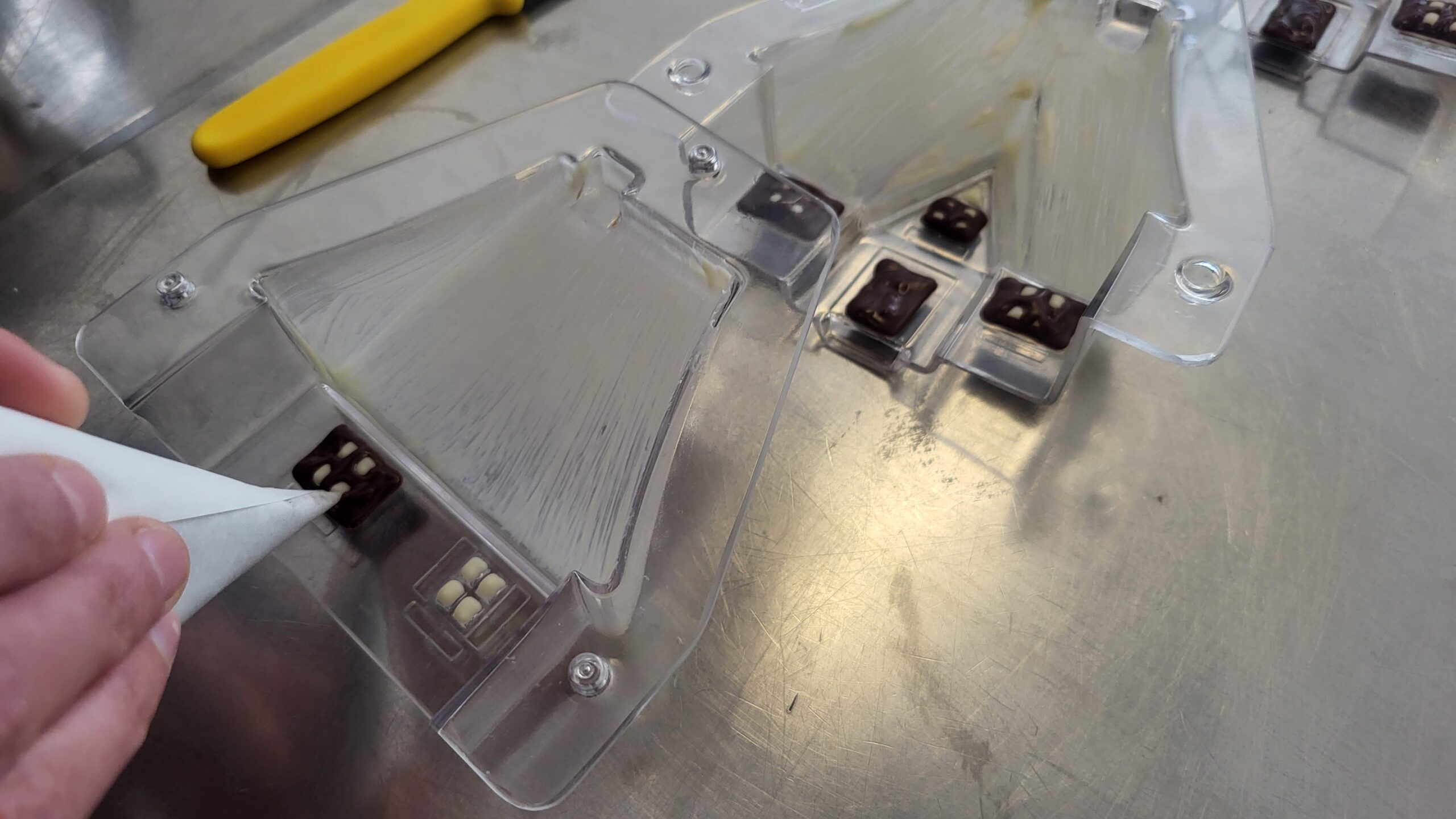 Kellerstöckl (Schokoladenhaus) • 150g Hohlfigur – Bild 2